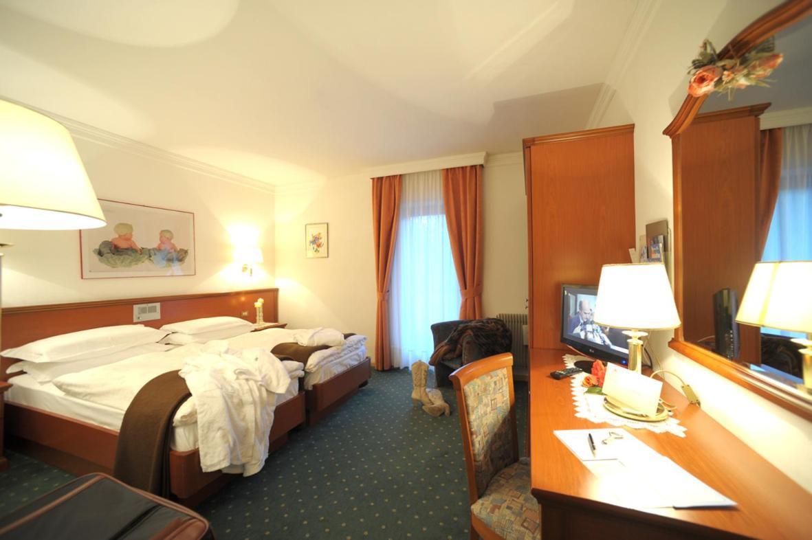 Park Hotel Arnica Falcade Eksteriør billede